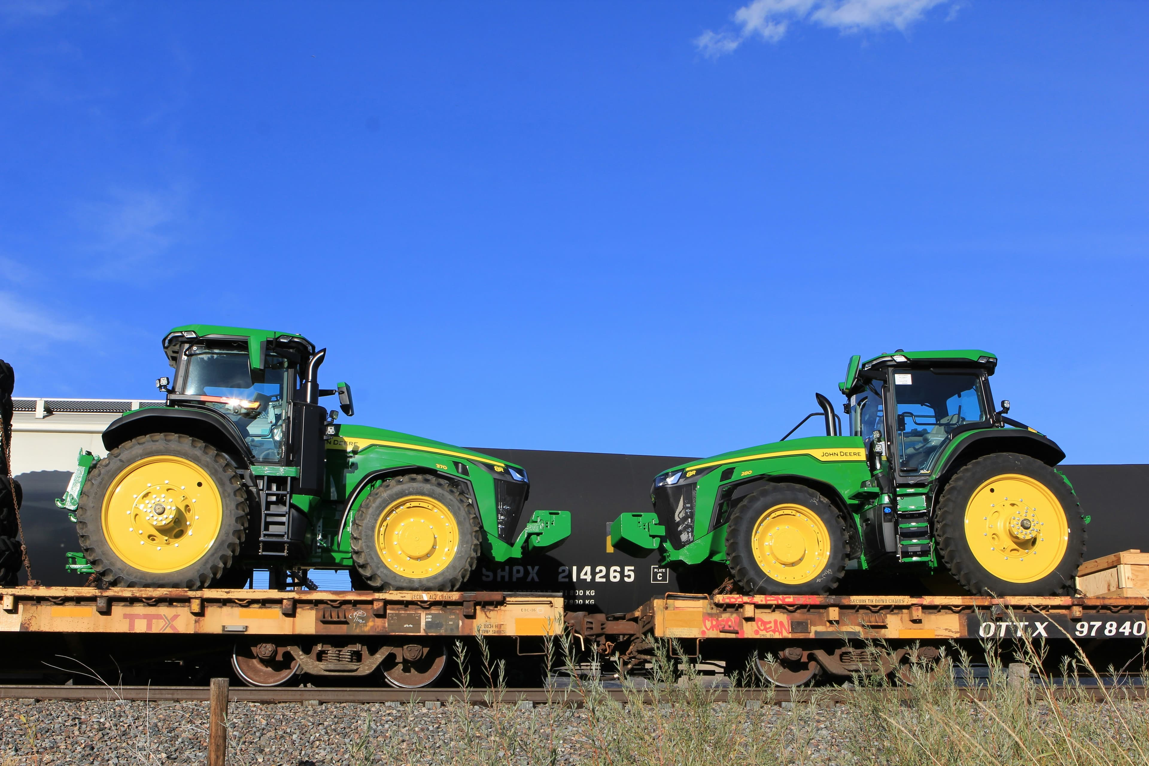 Heavy cargo transport